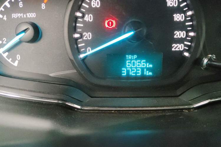Used Ford Escort 2015 1.5L Automatic Fashion Model Odometer Close Up