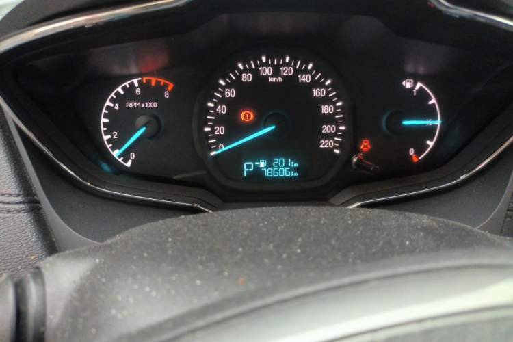 Used Ford Escort 2015 1.5L Automatic Fashion Model Odometer Close Up