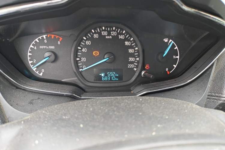 Used Ford Escort 2015 1.5L Manual Fashion Edition Odometer Close Up