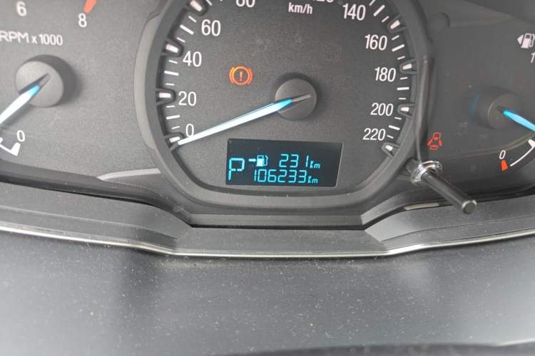 Used Ford Escort 2015 1.5L Automatic Comfort Edition Odometer Close Up