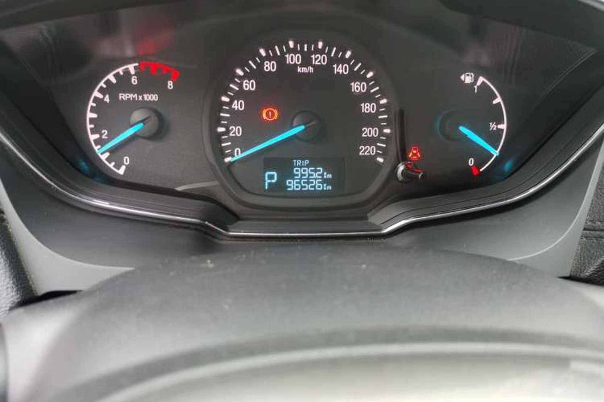 Used Ford Escort 2015 1.5L Automatic Fashion Model Odometer Close Up