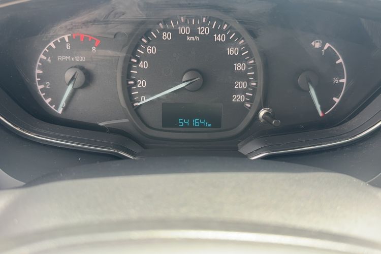 Used Ford Escort 2015 1.5L Manual Fashion Edition Odometer Close Up