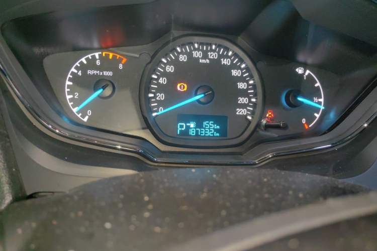 Used Ford Escort 2015 1.5L Automatic Fashion Model Odometer Close Up