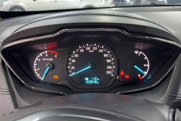 Used Ford Escort 2015 1.5L Manual Fashion Edition Odometer Close Up