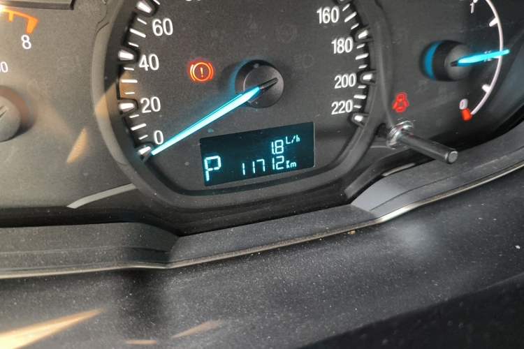 Used Ford Escort 2015 1.5L Automatic Comfort Edition Odometer Close Up