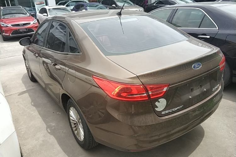 Used Ford Escort 2015 1.5L Automatic Comfort Edition Rear Left 45 Deg