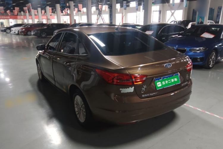 Used Ford Escort 2015 1.5L Automatic Comfort Edition Rear Left 45 Deg