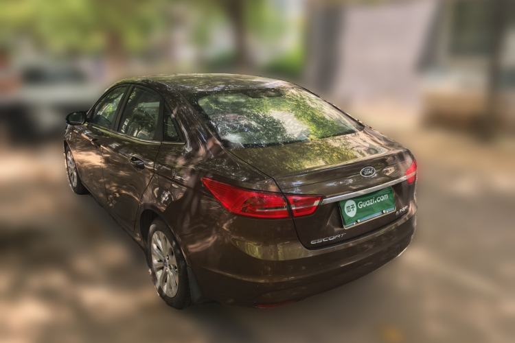 Used Ford Escort 2015 1.5L Automatic Fashion Model Rear Left 45 Deg