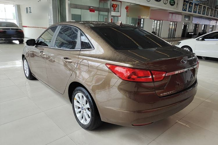 Used Ford Escort 2015 1.5L Automatic Fashion Model Rear Left 45 Deg