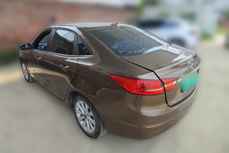 Used Ford Escort 2015 1.5L Manual Fashion Edition Rear Left 45 Deg