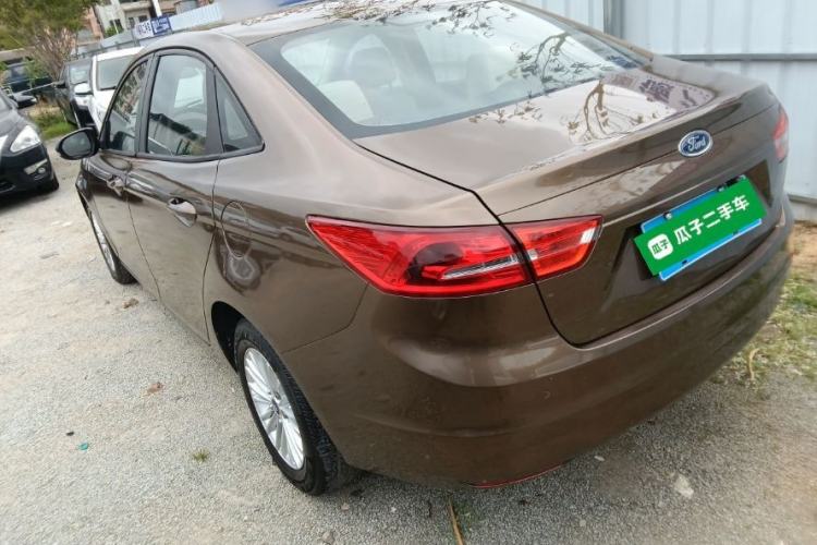 Used Ford Escort 2015 1.5L Automatic Comfort Edition Rear Left 45 Deg