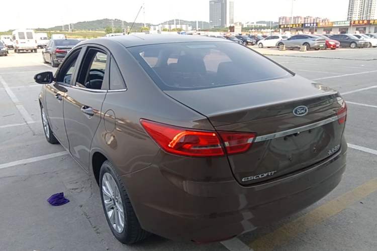 Used Ford Escort 2015 1.5L Automatic Fashion Model Rear Left 45 Deg