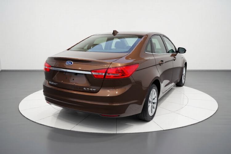 Used Ford Escort 2015 1.5L Automatic Fashion Model Rear Right 45 Deg