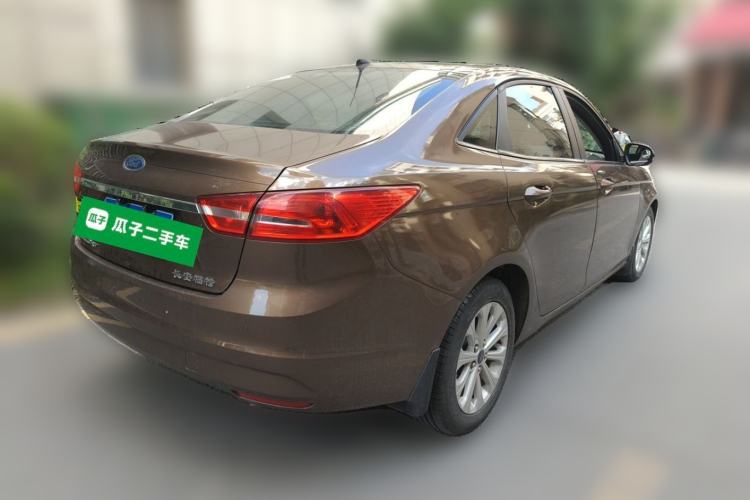 Used Ford Escort 2015 1.5L Manual Fashion Edition Rear Right 45 Deg