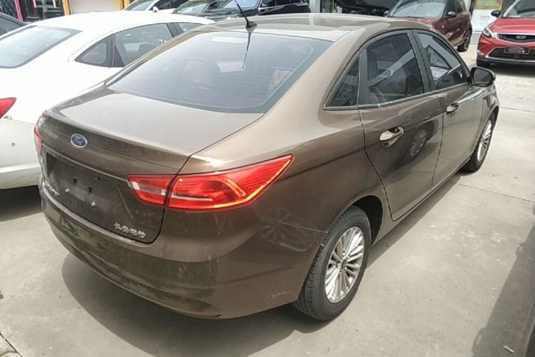 Used Ford Escort 2015 1.5L Automatic Comfort Edition Rear Right 45 Deg