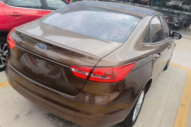 Used Ford Escort 2015 1.5L Automatic Comfort Edition Rear Right 45 Deg