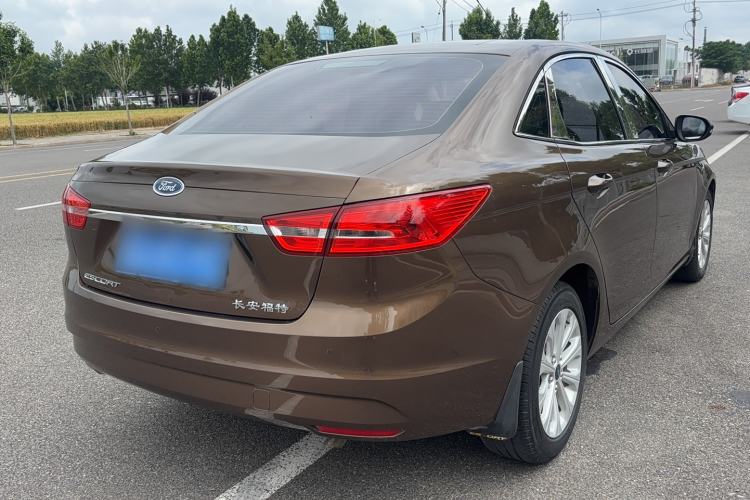 Used Ford Escort 2015 1.5L Automatic Fashion Model Rear Right 45 Deg