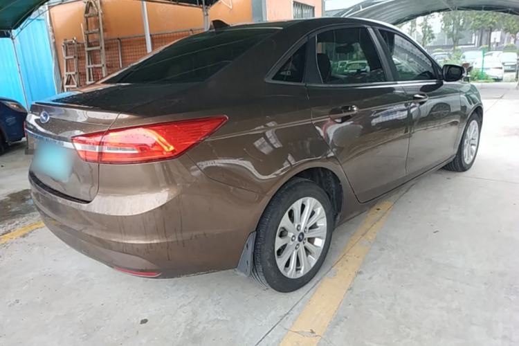 Used Ford Escort 2015 1.5L Automatic Fashion Model Rear Right 45 Deg