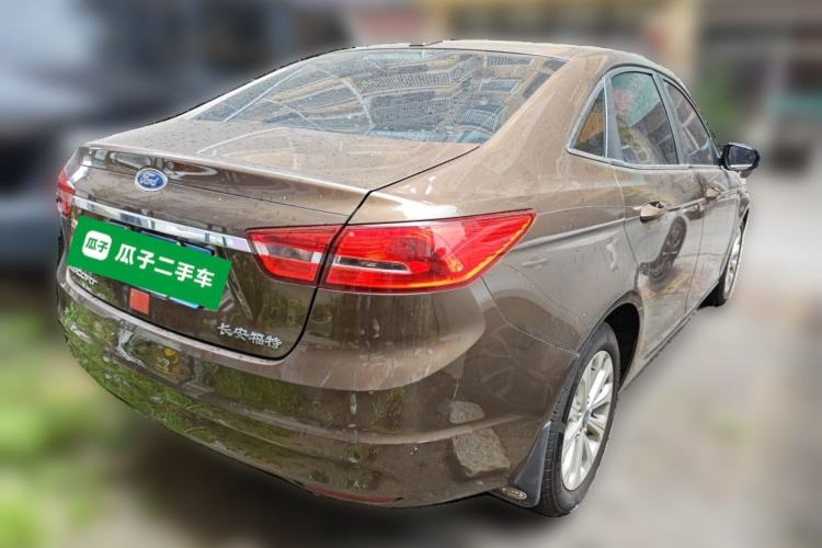 Used Ford Escort 2015 1.5L Automatic Fashion Model Rear Right 45 Deg