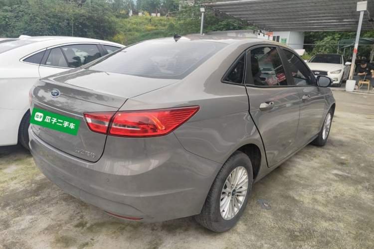 Used Ford Escort 2015 1.5L Automatic Comfort Edition Rear Right 45 Deg