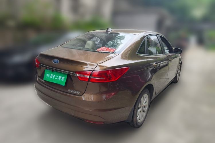 Used Ford Escort 2015 1.5L Automatic Fashion Model Rear Right 45 Deg