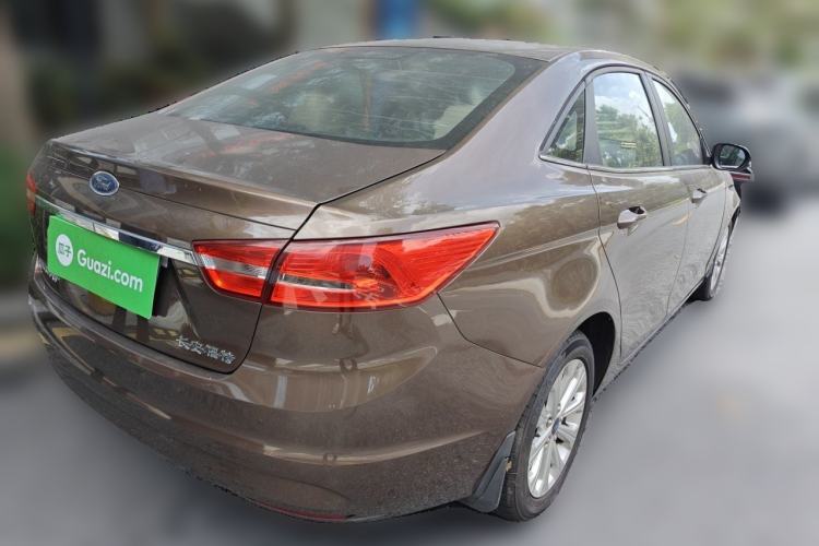 Used Ford Escort 2015 1.5L Automatic Fashion Model Rear Right 45 Deg