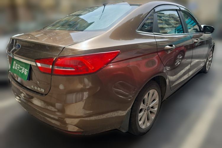 Used Ford Escort 2015 1.5L Automatic Fashion Model Rear Right 45 Deg