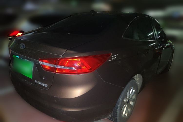 Used Ford Escort 2015 1.5L Automatic Fashion Model Rear Right 45 Deg