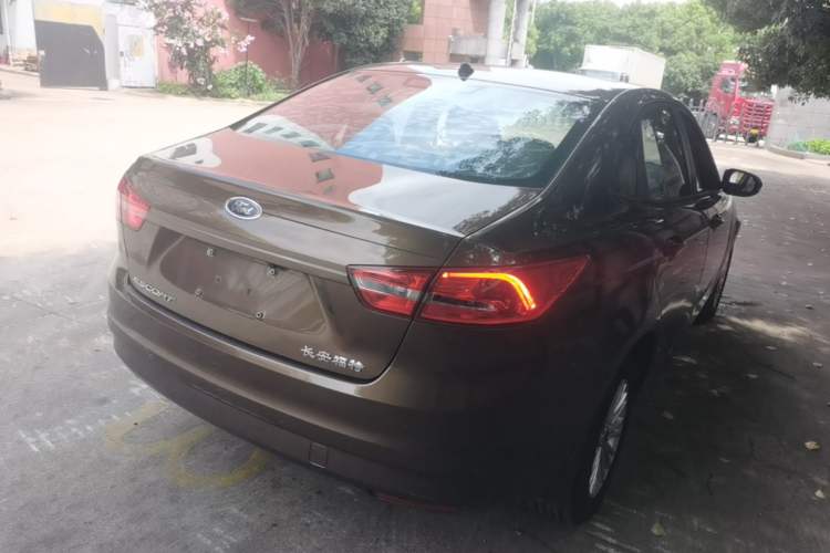 Used Ford Escort 2015 1.5L Automatic Comfort Edition Rear Right 45 Deg