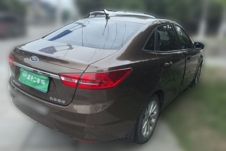 Used Ford Escort 2015 1.5L Automatic Fashion Model Rear Right 45 Deg