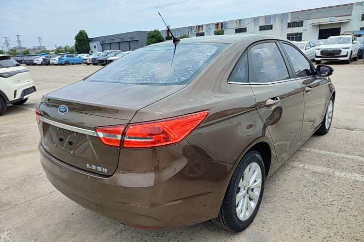 Used Ford Escort 2015 1.5L Manual Fashion Edition Rear Right 45 Deg