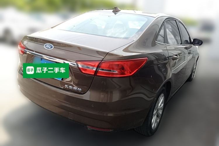 Used Ford Escort 2015 1.5L Automatic Fashion Model Rear Right 45 Deg