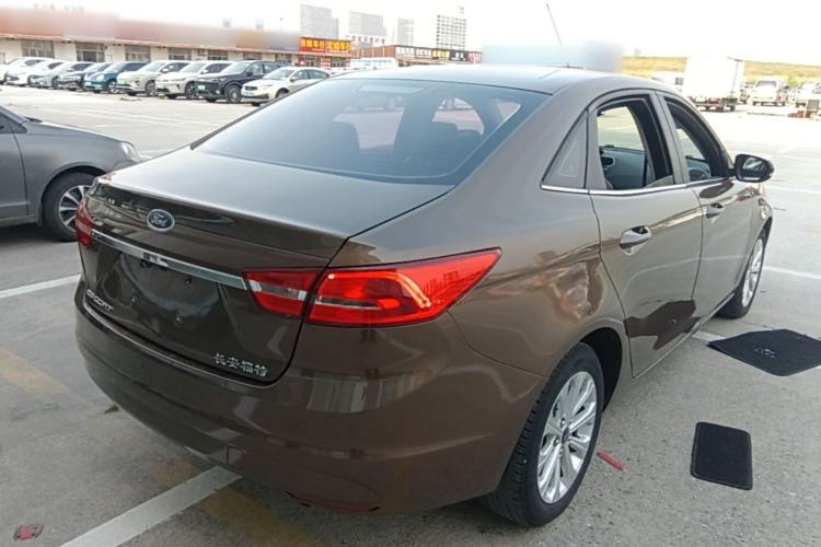 Used Ford Escort 2015 1.5L Automatic Fashion Model Rear Right 45 Deg