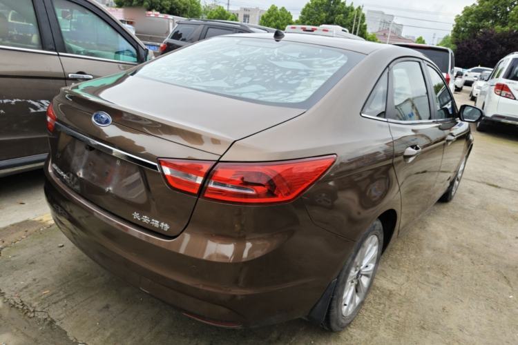 Used Ford Escort 2015 1.5L Automatic Fashion Model Rear Right 45 Deg