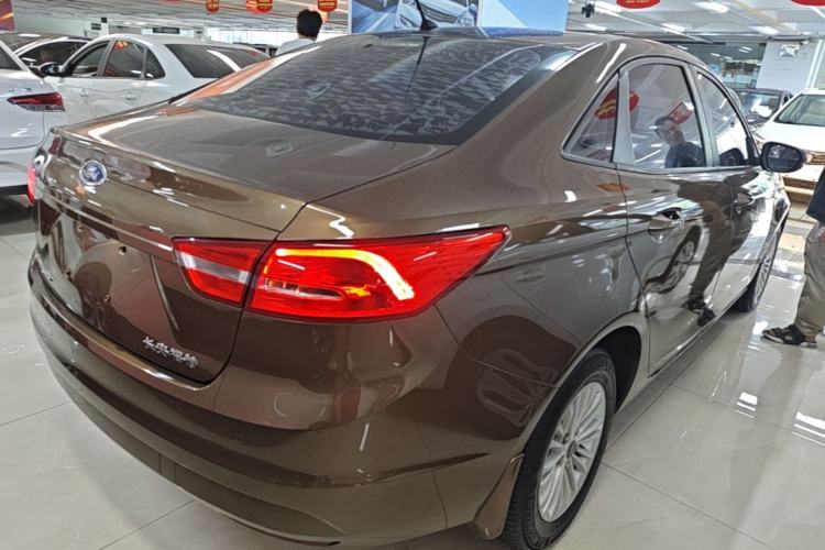 Used Ford Escort 2015 1.5L Manual Comfort Model Rear Right 45 Deg