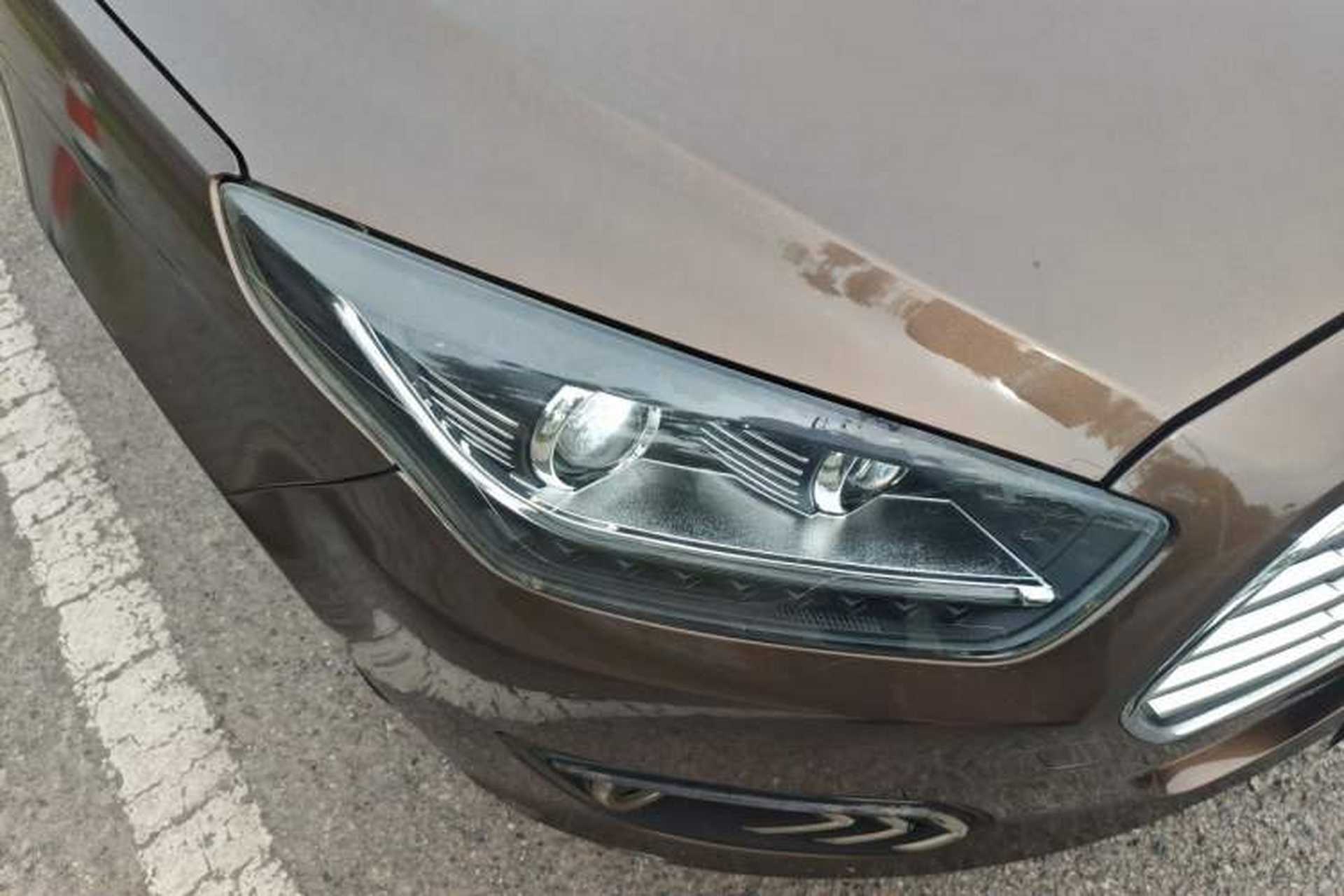 Used Ford Escort 2015 1.5L Manual Comfort Model Right Front Headlight