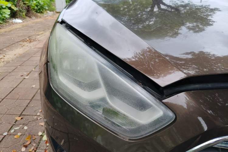 Used Ford Escort 2015 1.5L Automatic Comfort Edition Right Front Headlight