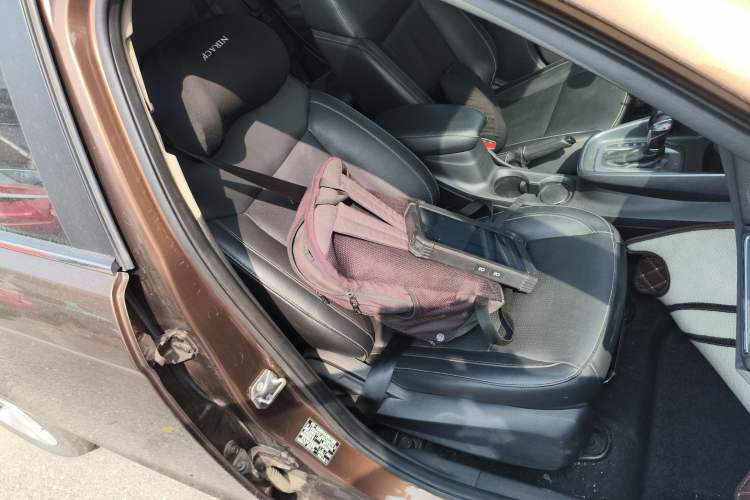 Used Ford Escort 2015 1.5L Automatic Fashion Model Right Front Seat
