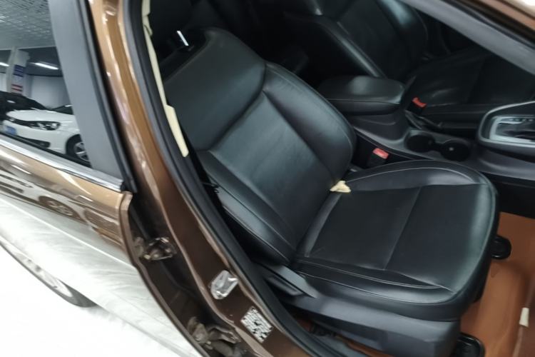 Used Ford Escort 2015 1.5L Automatic Fashion Model Right Front Seat