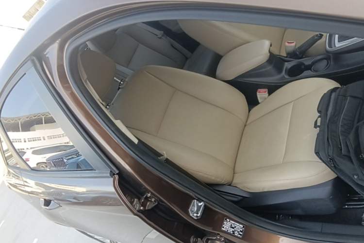 Used Ford Escort 2015 1.5L Automatic Comfort Edition Right Front Seat