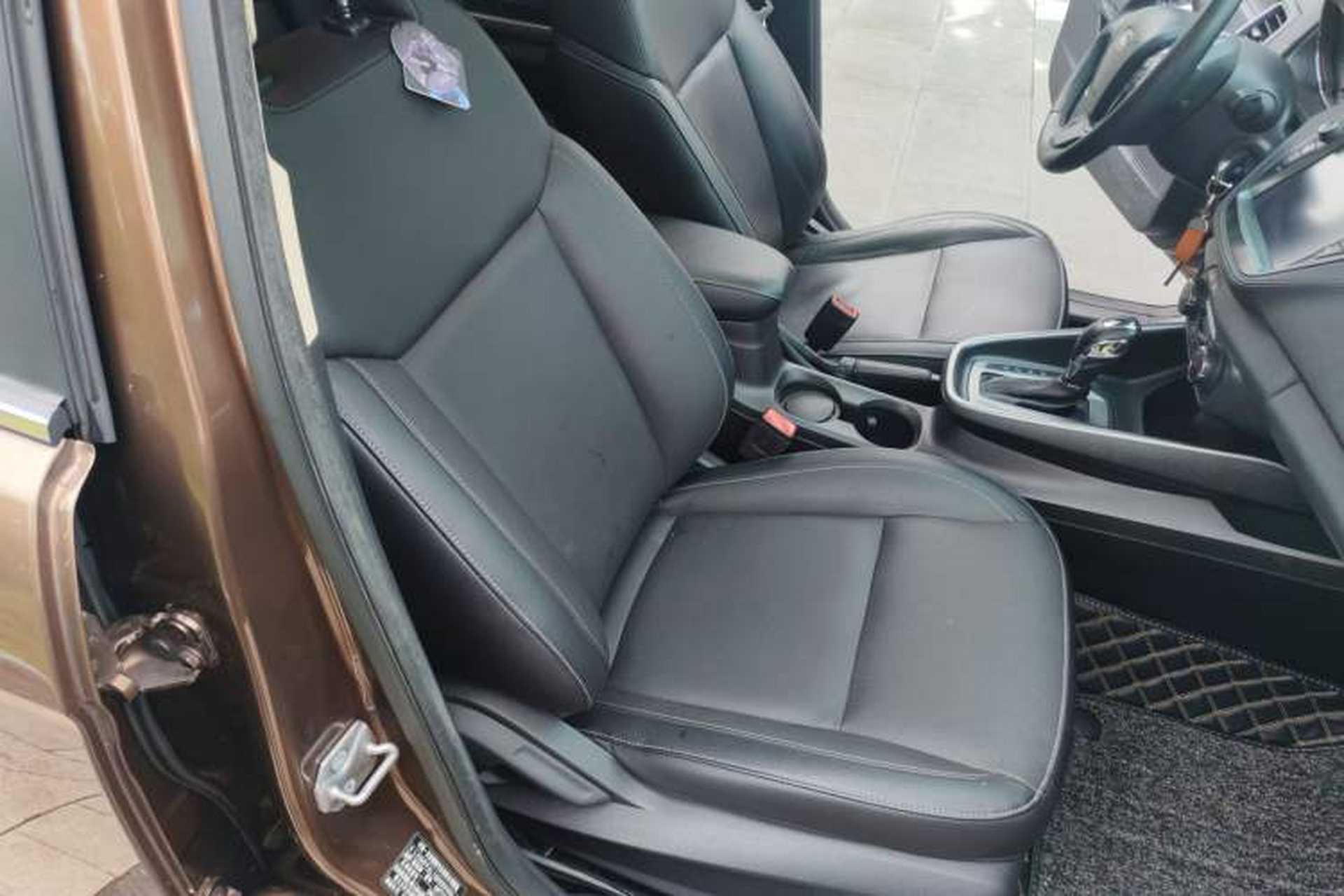 Used Ford Escort 2015 1.5L Automatic Fashion Model Right Front Seat