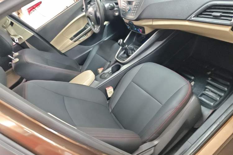 Used Ford Escort 2015 1.5L Manual Comfort Model Right Front Seat