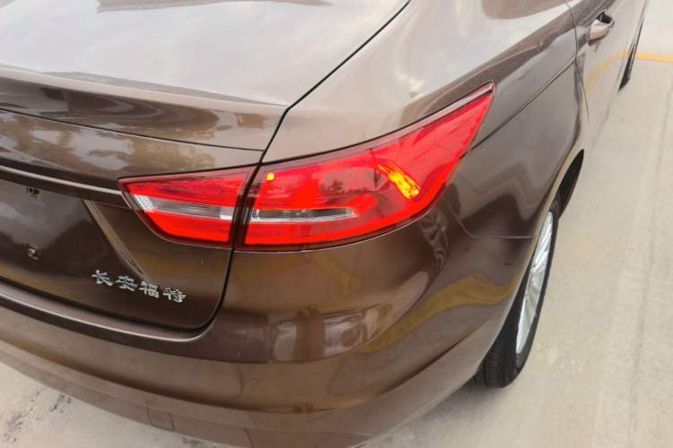Used Ford Escort 2015 1.5L Automatic Comfort Edition Right Rear Taillight