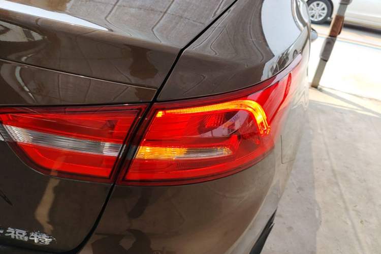 Used Ford Escort 2015 1.5L Manual Fashion Edition Right Rear Taillight