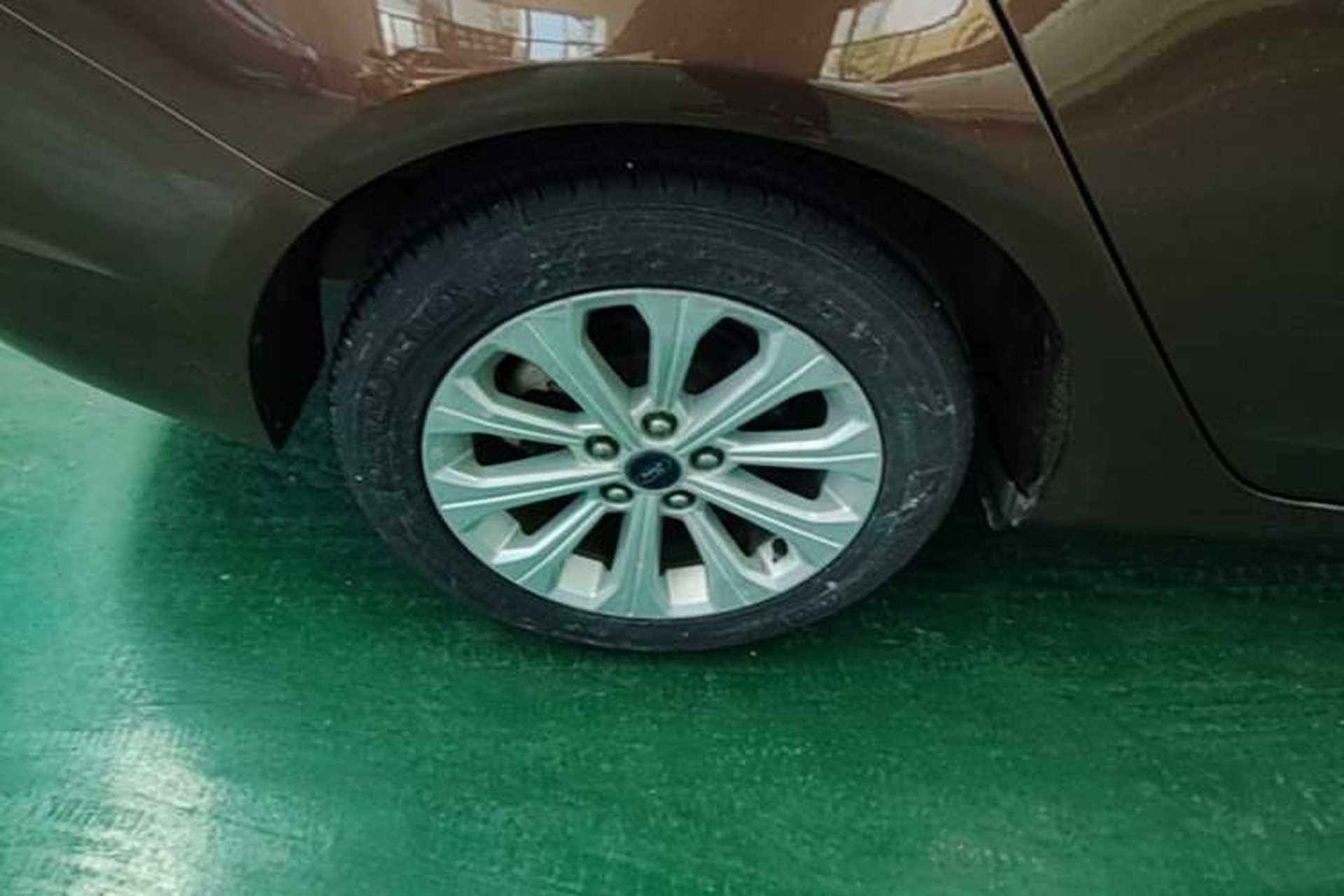 Used Ford Escort 2015 1.5L Automatic Fashion Model Right Rear Wheel Hub