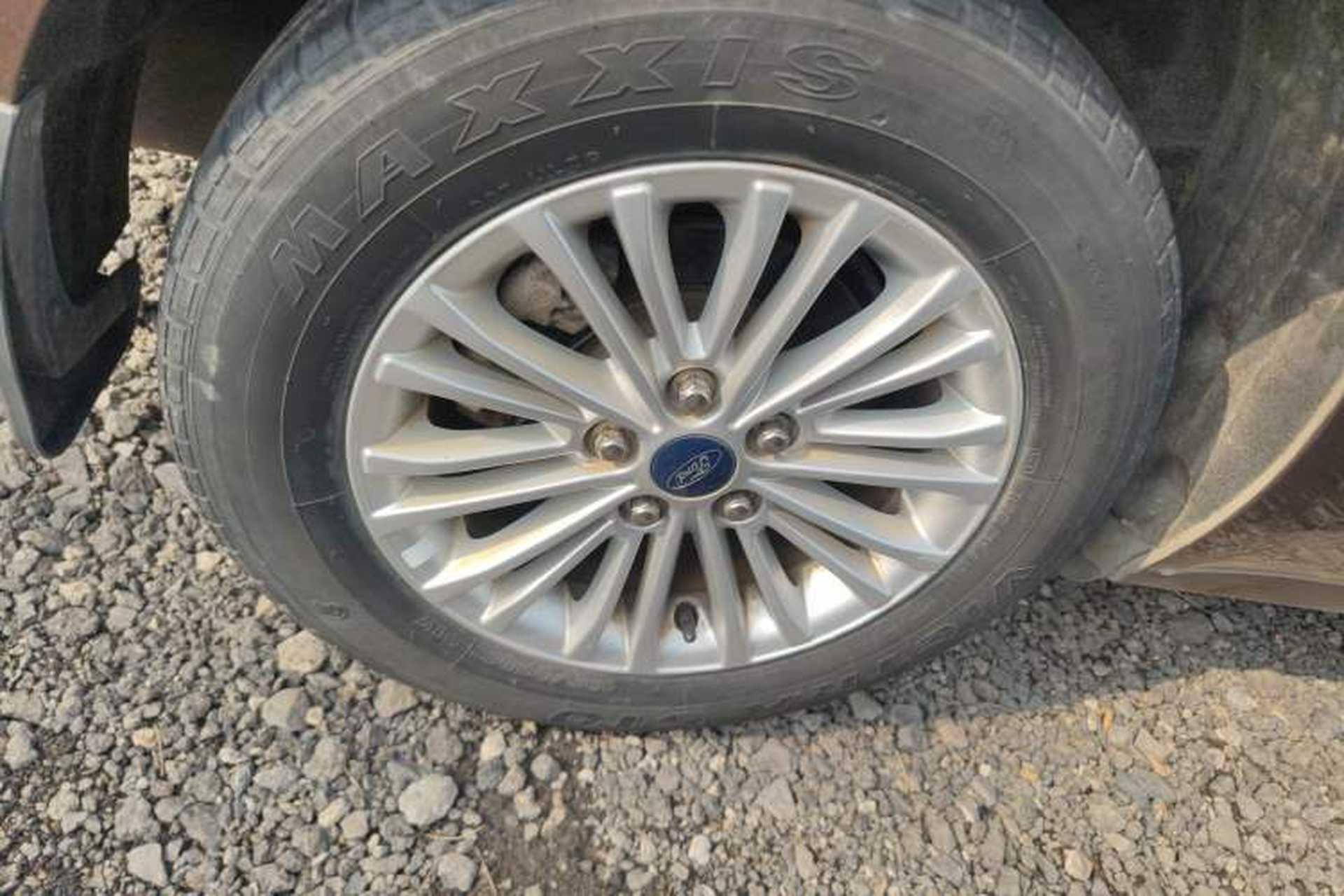 Used Ford Escort 2015 1.5L Automatic Comfort Edition Right Rear Wheel Hub