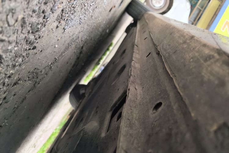 Used Ford Escort 2015 1.5L Manual Comfort Model Right Side Sill