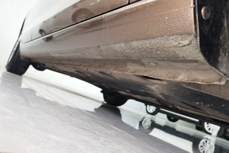 Used Ford Escort 2015 1.5L Manual Comfort Model Right Side Sill