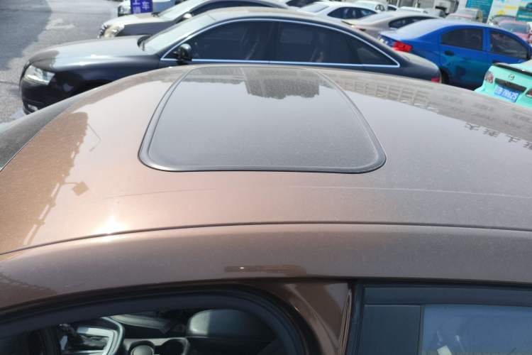 Used Ford Escort 2015 1.5L Automatic Fashion Model Roof