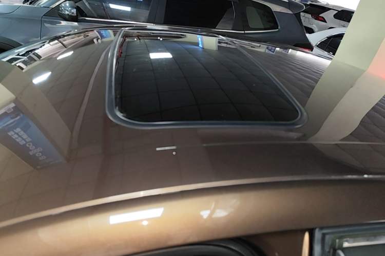 Used Ford Escort 2015 1.5L Automatic Fashion Model Roof